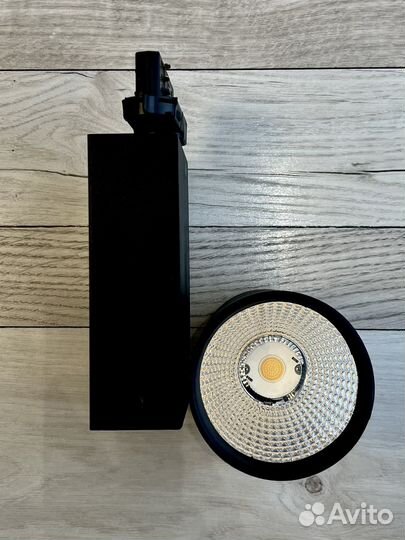 Светильник светодиодный трековый 40W 4000К