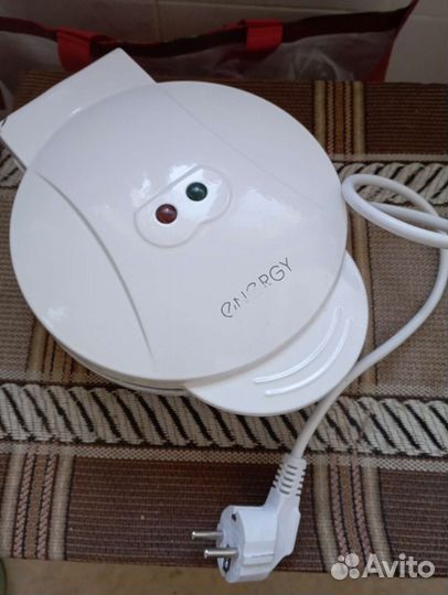 Электрическая вафельница