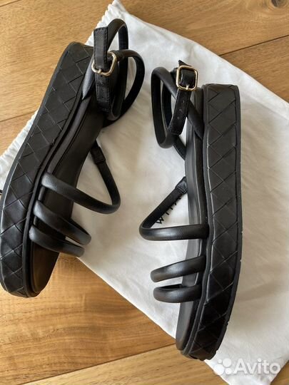 Босоножки What For