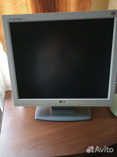 Монитор LG flatron