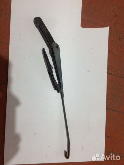 Стеклоочиститель на мерседес 190