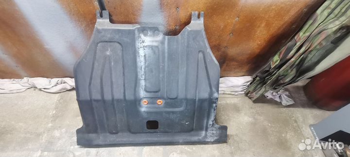 Защита двигателя Nissan