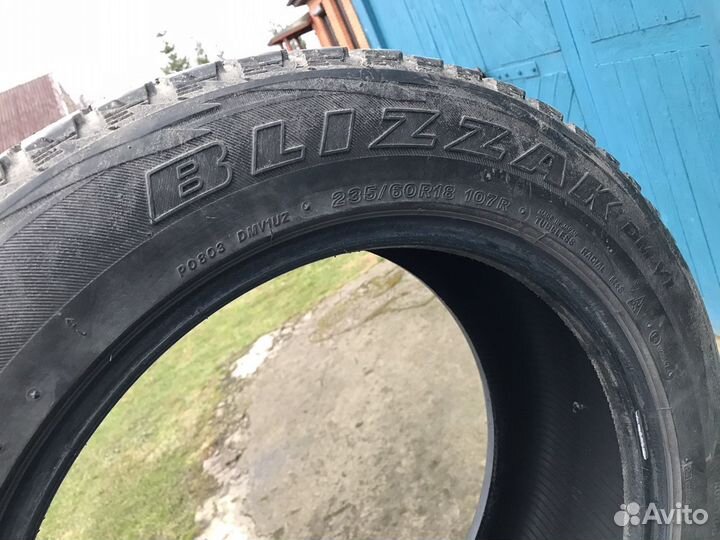 Bridgestone Blizzak DM-V1 235/60 R18 R