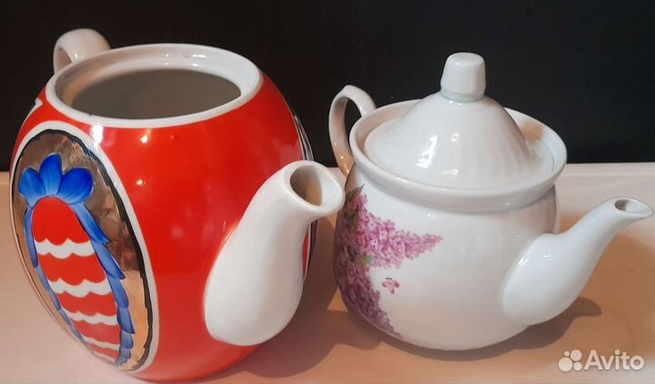 Чайник, сахарница, блюда