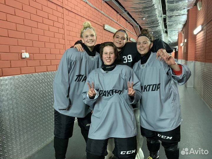 Тренер по катанию на коньках