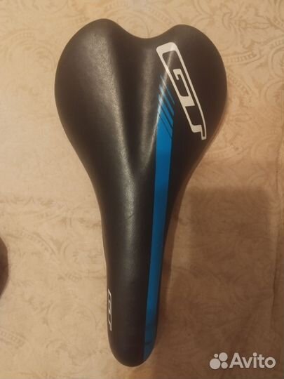 Велосипедное седло от GT Agressor