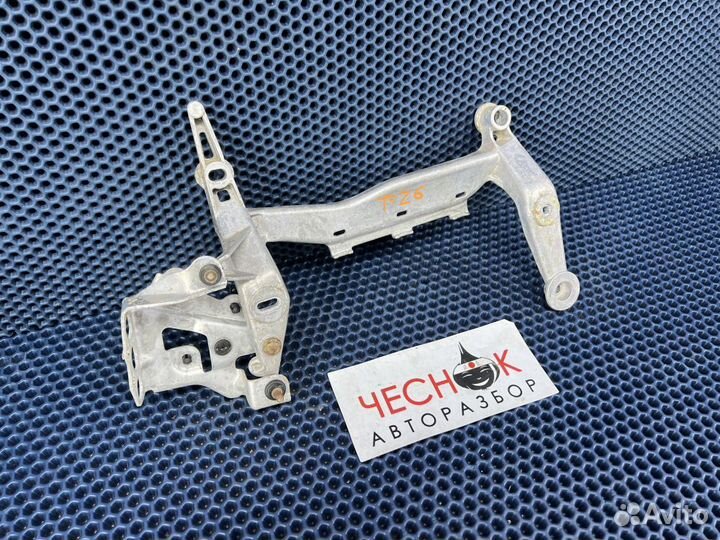 Кронштейн пневмокомпрессора Volskwagen Touareg GP