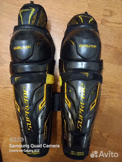 Щитки хоккейные