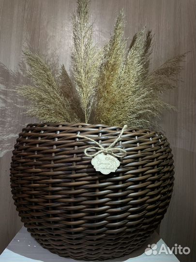 Кашпо из ротанга