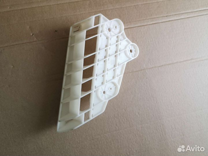 Кронштейн фары левый Infiniti Q50 V37 оригинал б\у