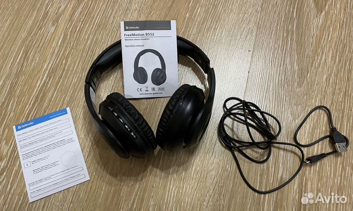 Беспроводные наушники FreeMotion D552