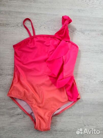 Купальник для девочки на 6-7лет