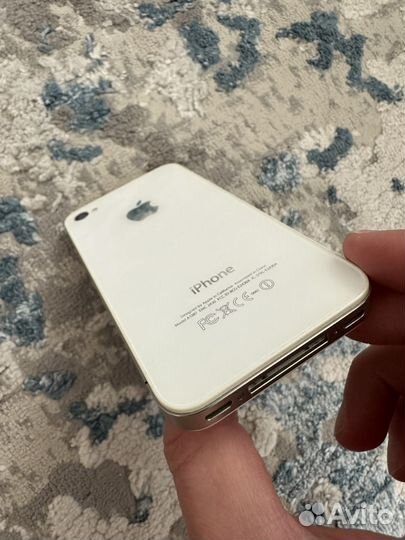 iPhone 4S, 64 ГБ