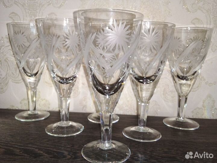 Фужеры по 6 шт. цветные хрустальные марганцевые