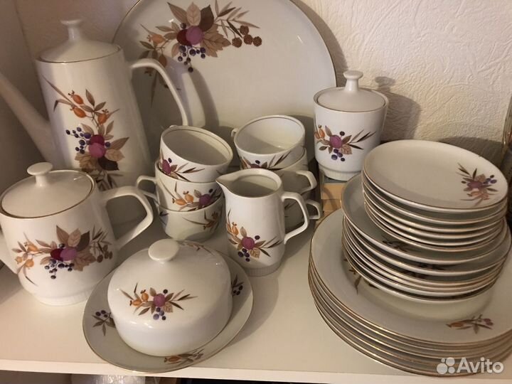 Сервизы чайный и кофейный