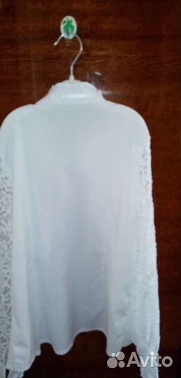 Блузка белая