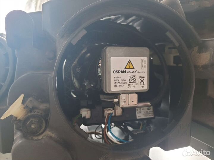 Фара передняя правая