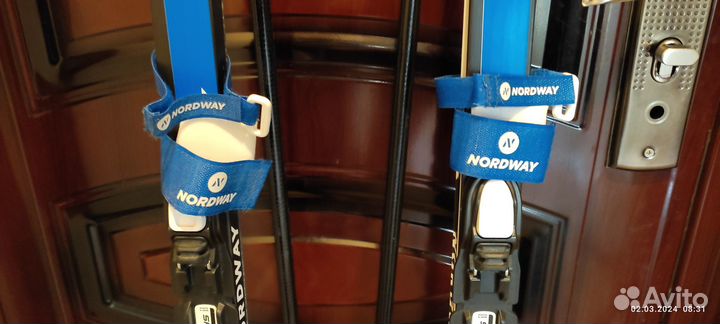 Продам беговые лыжи (длина 190 см) в комплекте