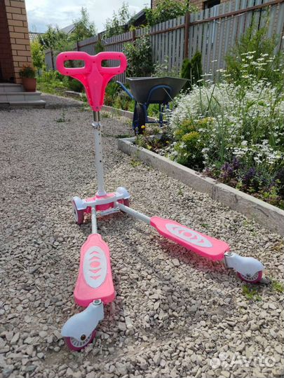 Самокат детский, лягушка б/у в отличном состоянии