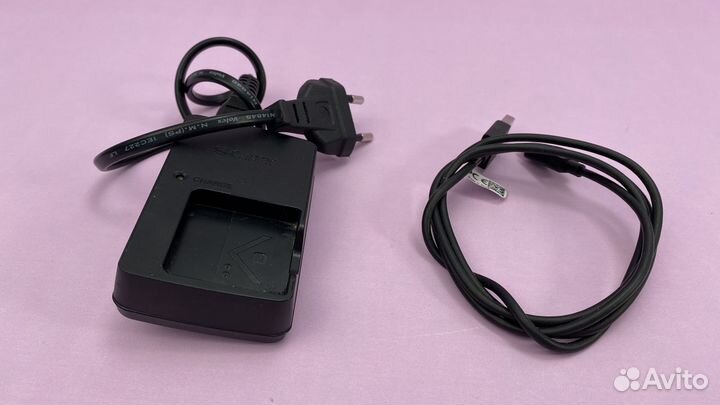 Кабель и зарядка для фотоаппарата Sony