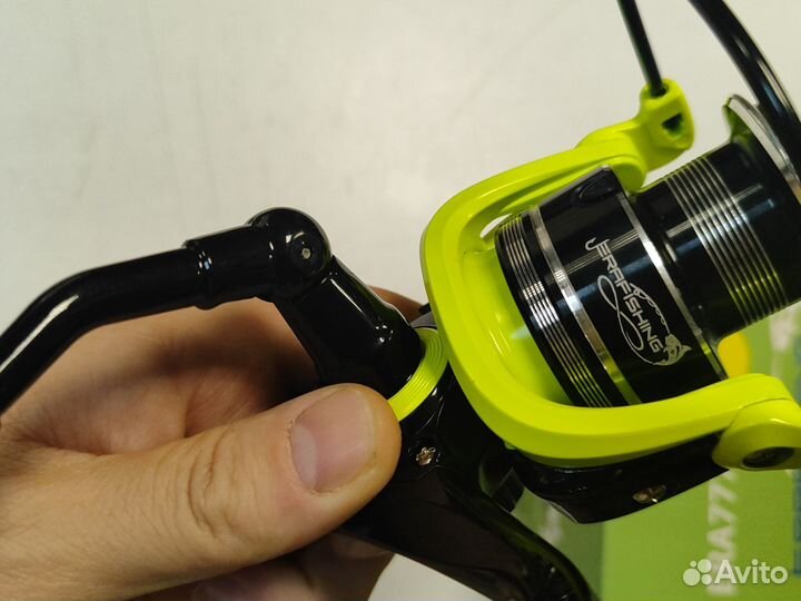 Катушка рыболовнаяна спиннинг