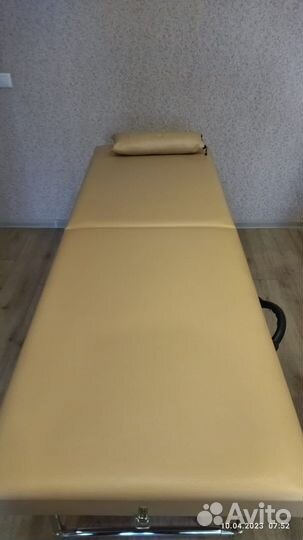 Массажная кушетка