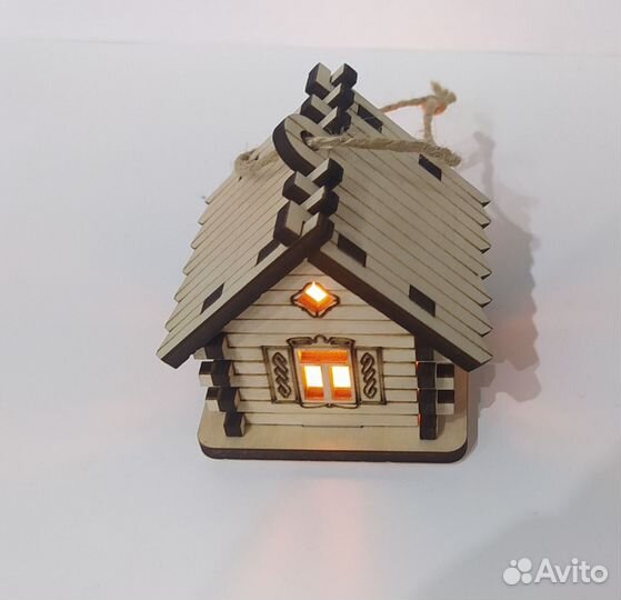 Новогодние игрушки из дерева