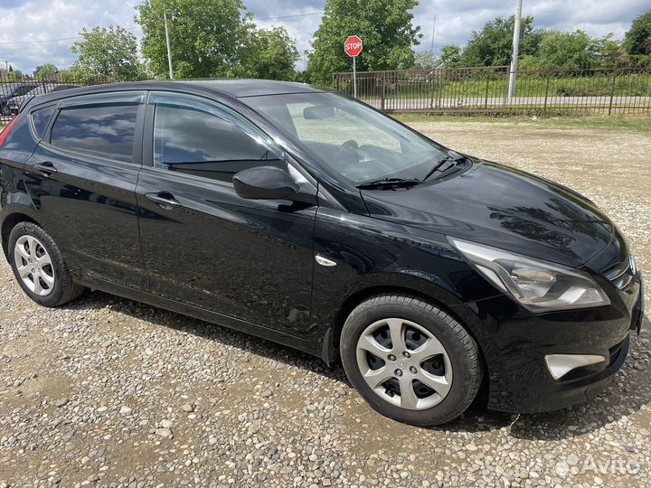 Hyundai Solaris 1.4 AT, 2015, 181 000 км