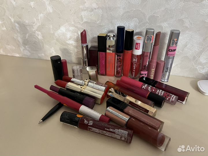 Помады б/у пакетом Оригинал