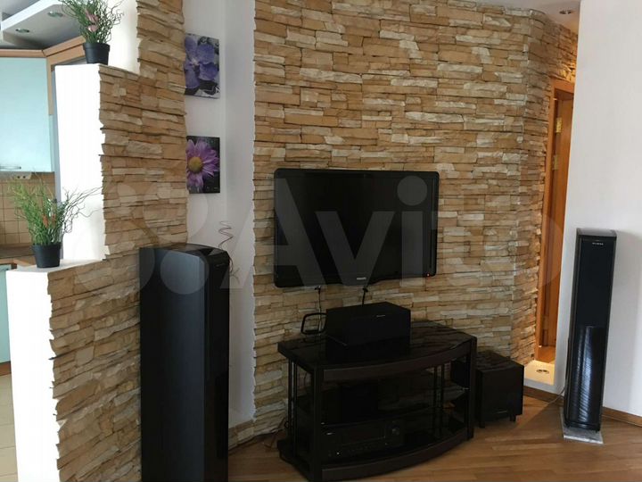 3-к. квартира, 88 м², 1/6 эт.