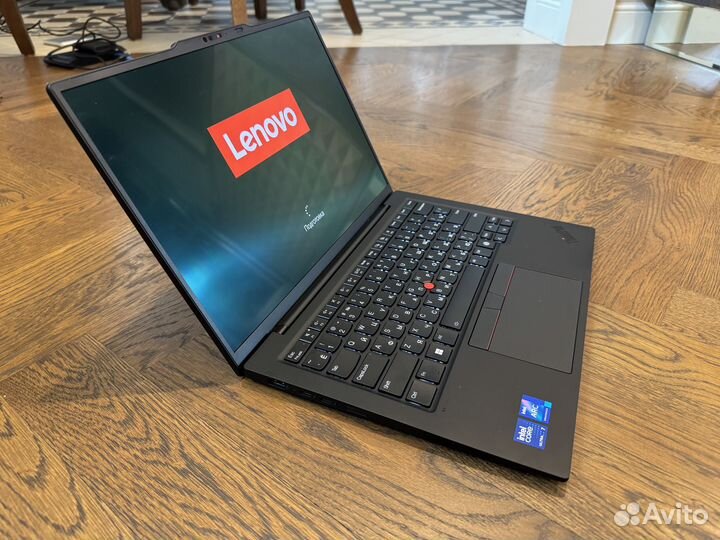 Lenovo ThinkPad X1 Carbon Gen 12 2024