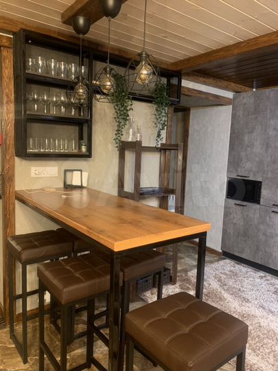 2-к. квартира, 83,3 м², 1/9 эт.