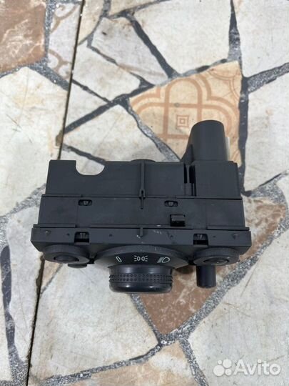 Блок управления (включения) светом Opel Astra