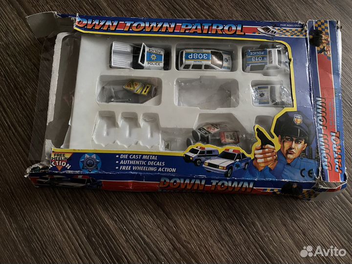 Коллекционные модельки машин, полицейские автомоби