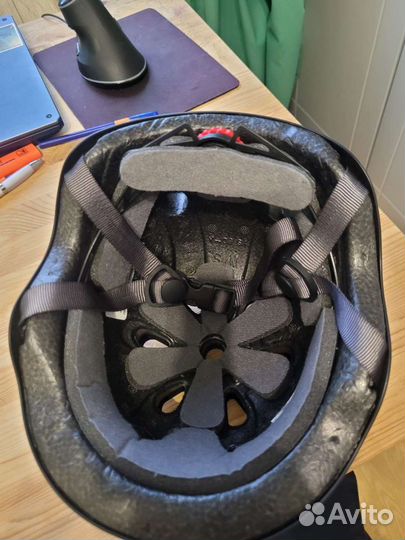 Шлем защитный детский reaction