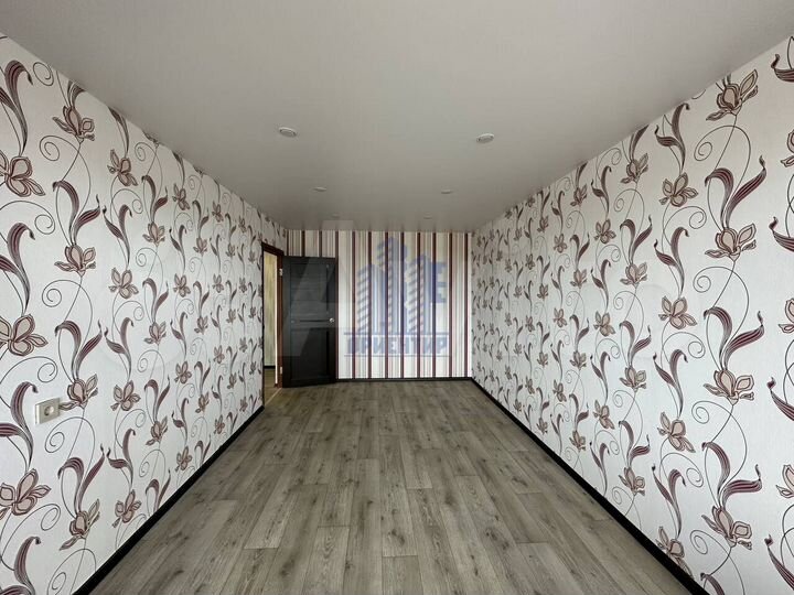 2-к. квартира, 56 м², 10/10 эт.