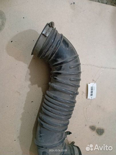 Патрубок воздушного фильтра Byd F3 4G18 2008