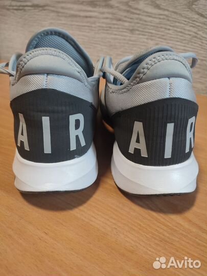 Кроссовки теннисные Nike Air