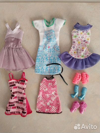Набор одежды и обуви для Барби