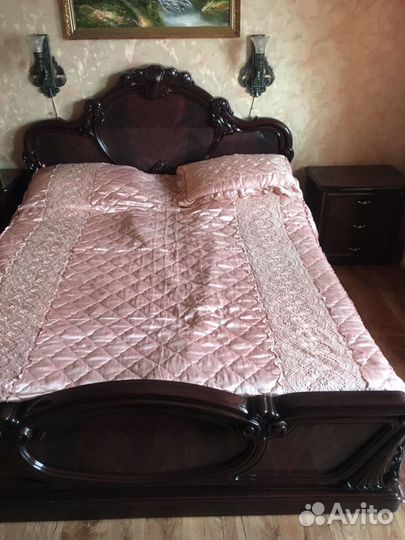 Спальный гарнитур Италия