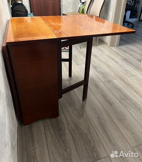 Стол книжка бу