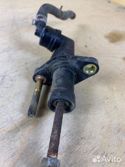 Рабочий цилиндр сцепления Kia Spectra 2.0 2011