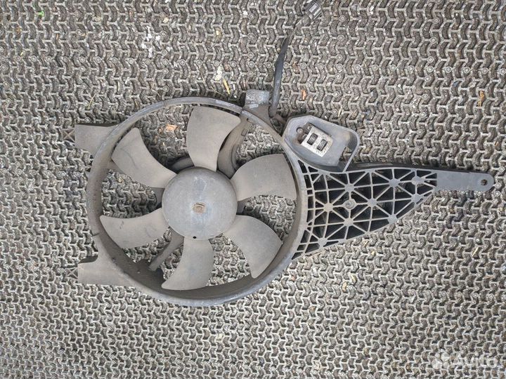 Вентилятор радиатора Nissan Navara, 2006