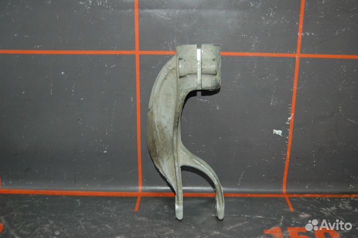 Крепление стойки амортизатора - BMW X5 G05 (2018)