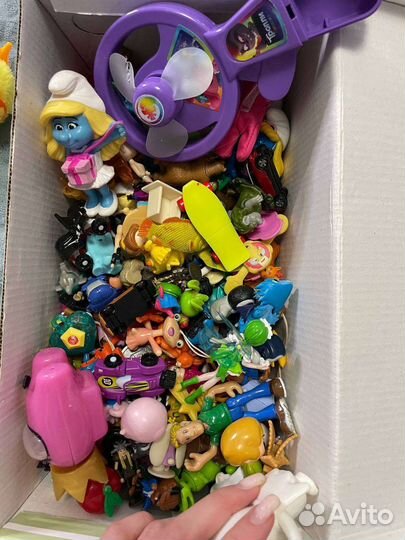 Игрушки из киндера пакетом
