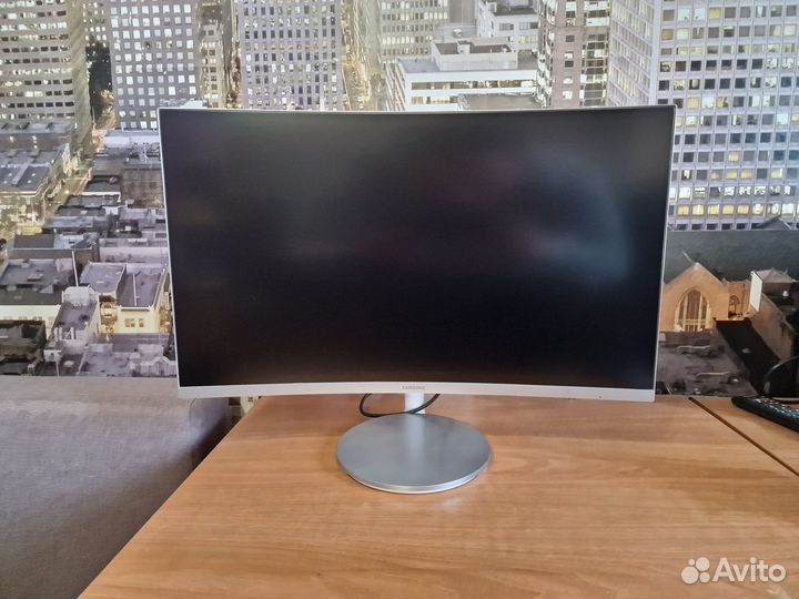 Монитор Samsung 27