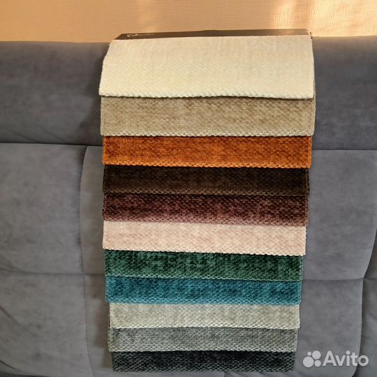 Лоскуты ткани и кожзама для рукоделия