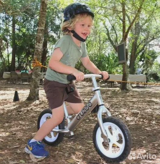 Беговел Cruzee UltraLite