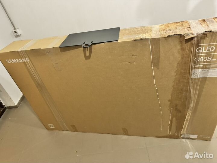 Телевизор Samsung QE65Q80BAU