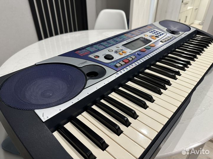 Синтезатор Yamaha PSR-260